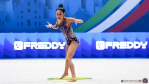 aa q chu megan usa sfe07118 copia simone ferraro ph